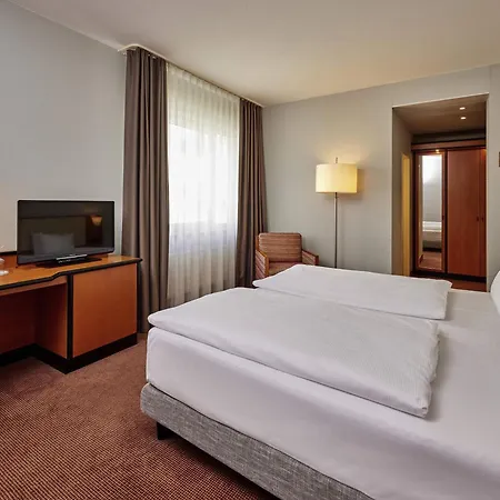 Mercure Center Hotel 4*