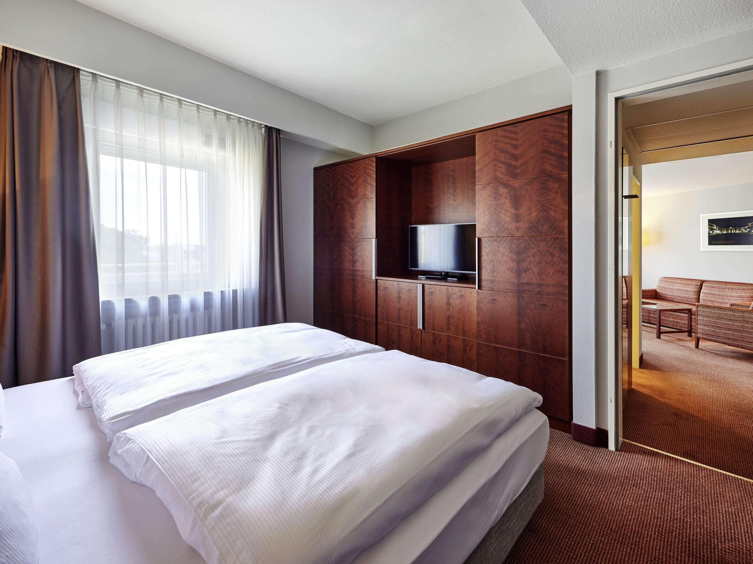 Mercure Center Hotel 4*