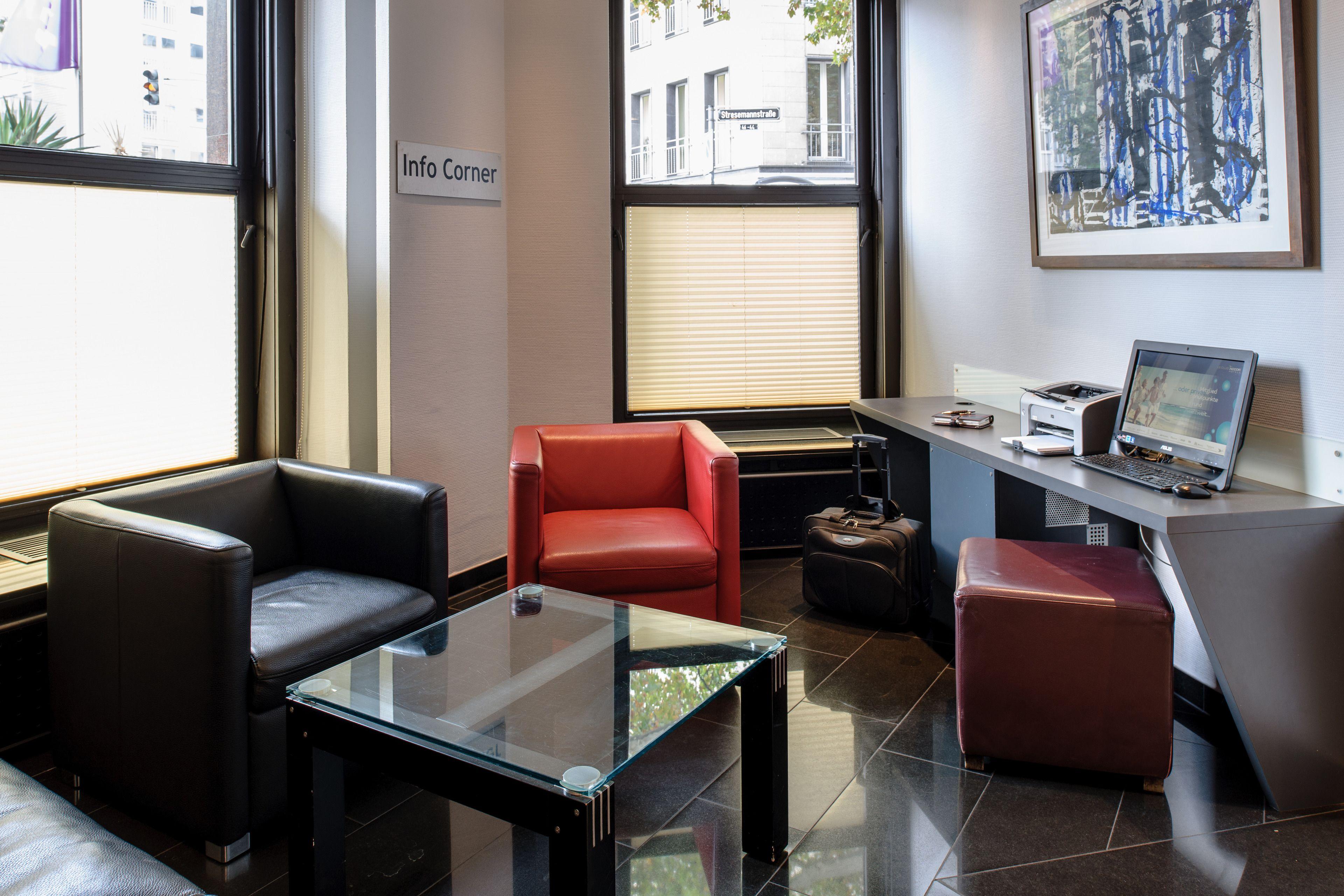 Mercure Center 4*