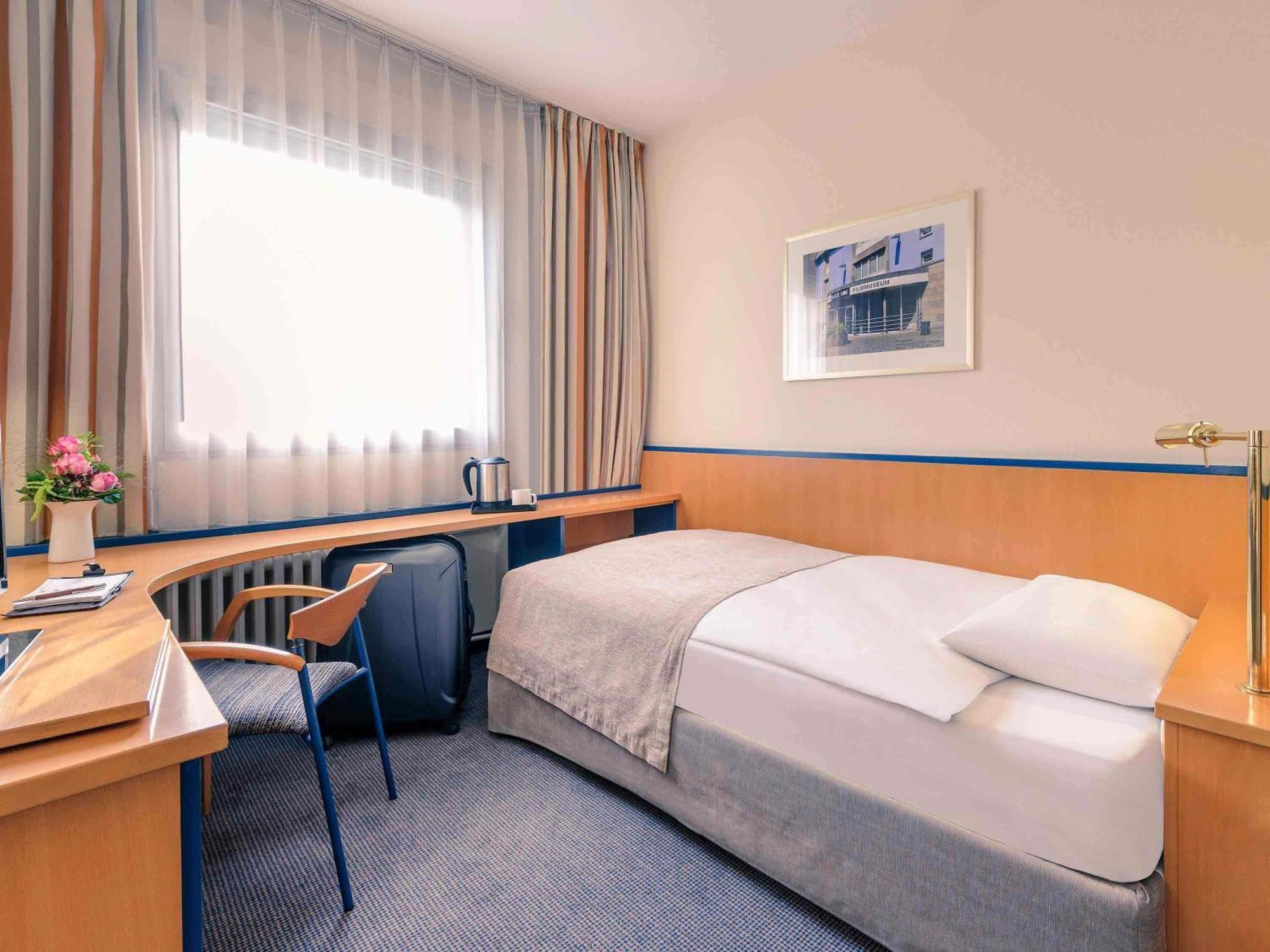 Mercure Center 4*